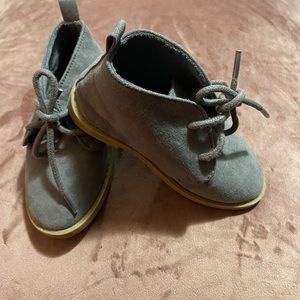 Boys desert boots